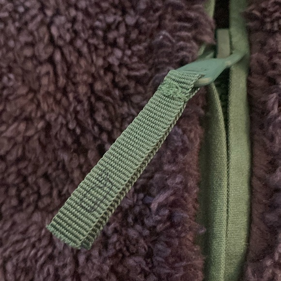 Navy Blue Fleece Vest with Teal Trim NWT size medium Vineyard Vines - Picture 4 of 5